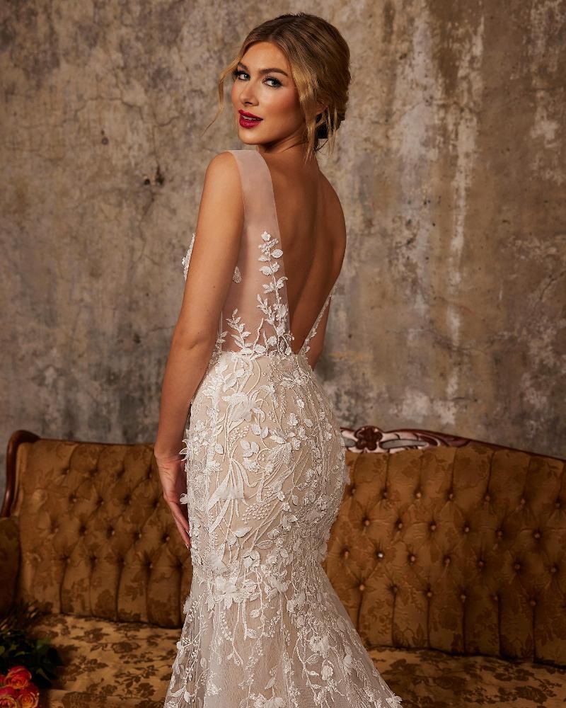 122234 deep v neck wedding dress with sleeves and 3d lace2